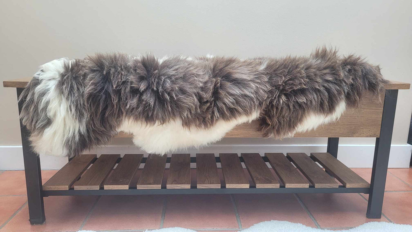 natural sheepskin rug