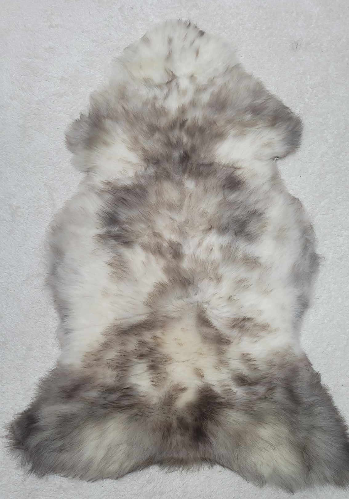 natural sheepskin rug