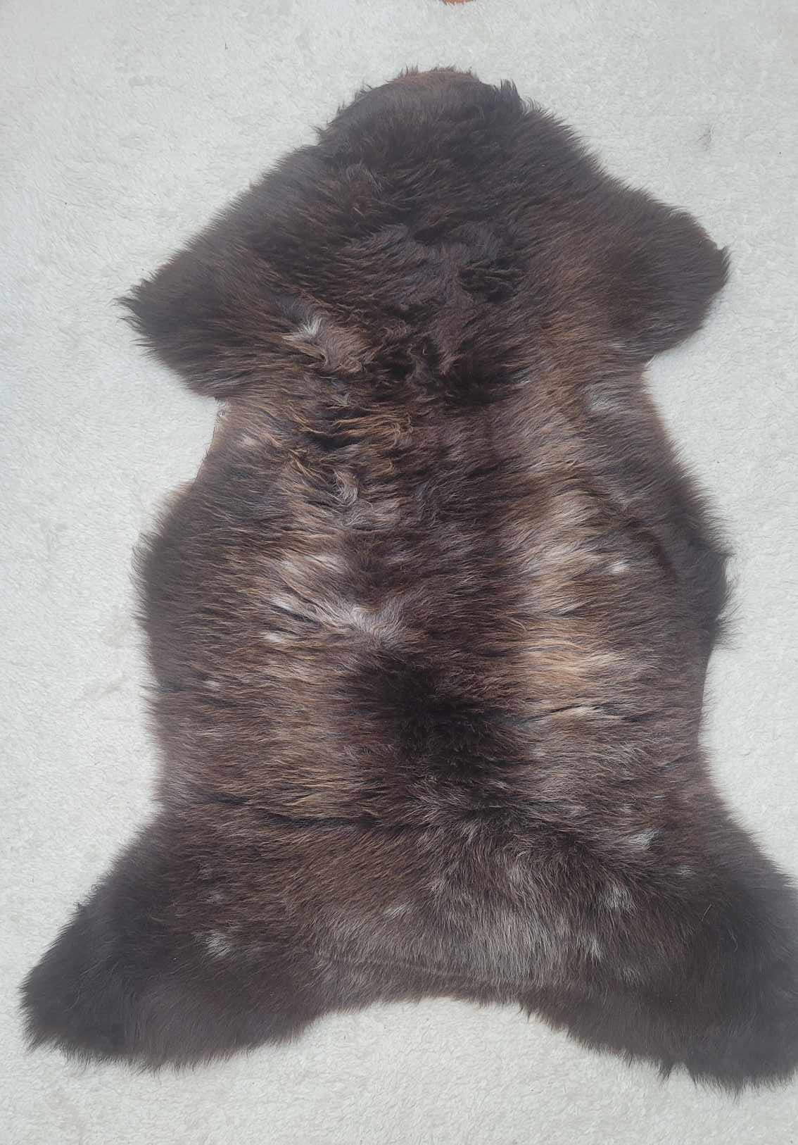 natural sheepskin rug