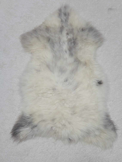 natural sheepskin rug