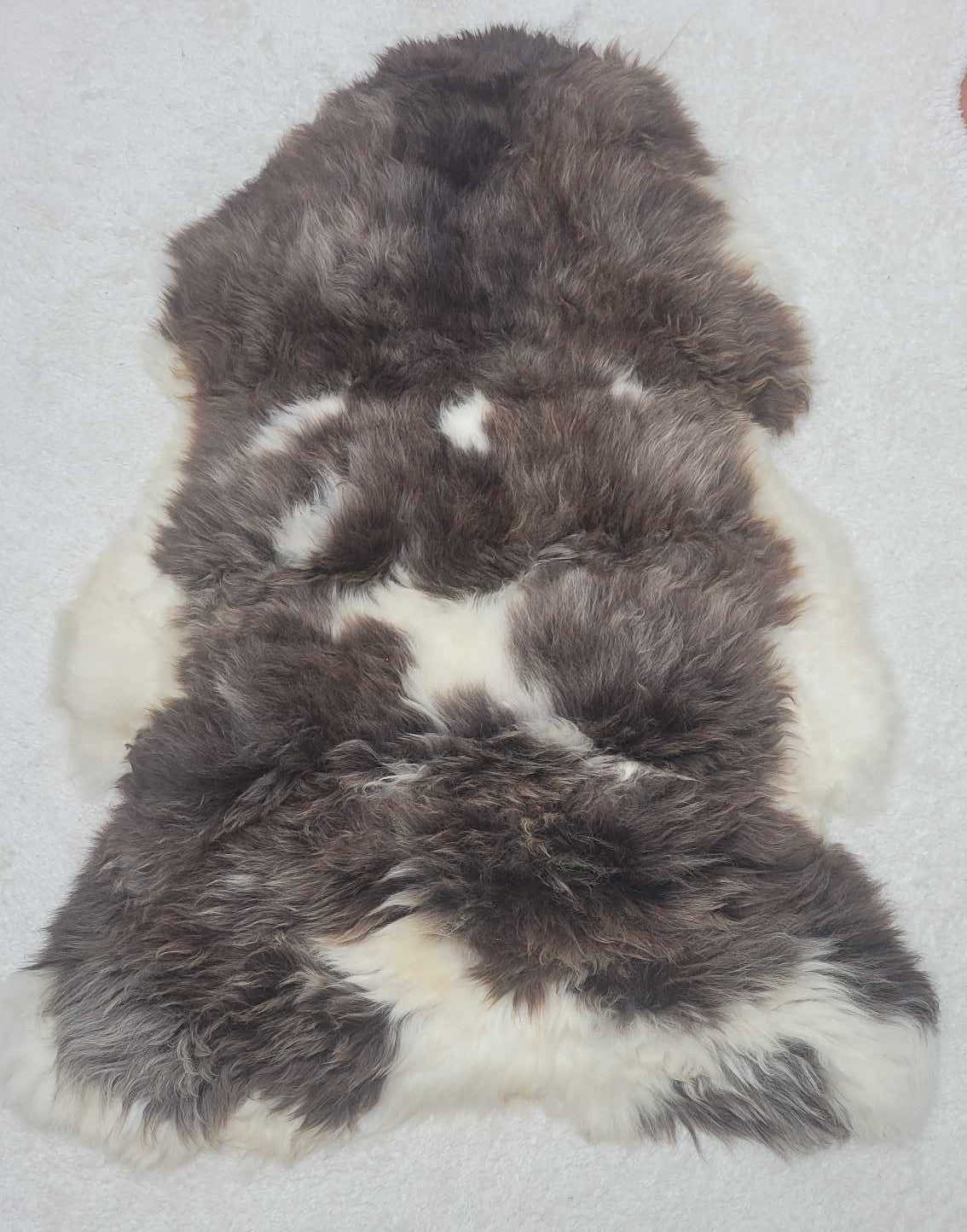 natural sheepskin rug