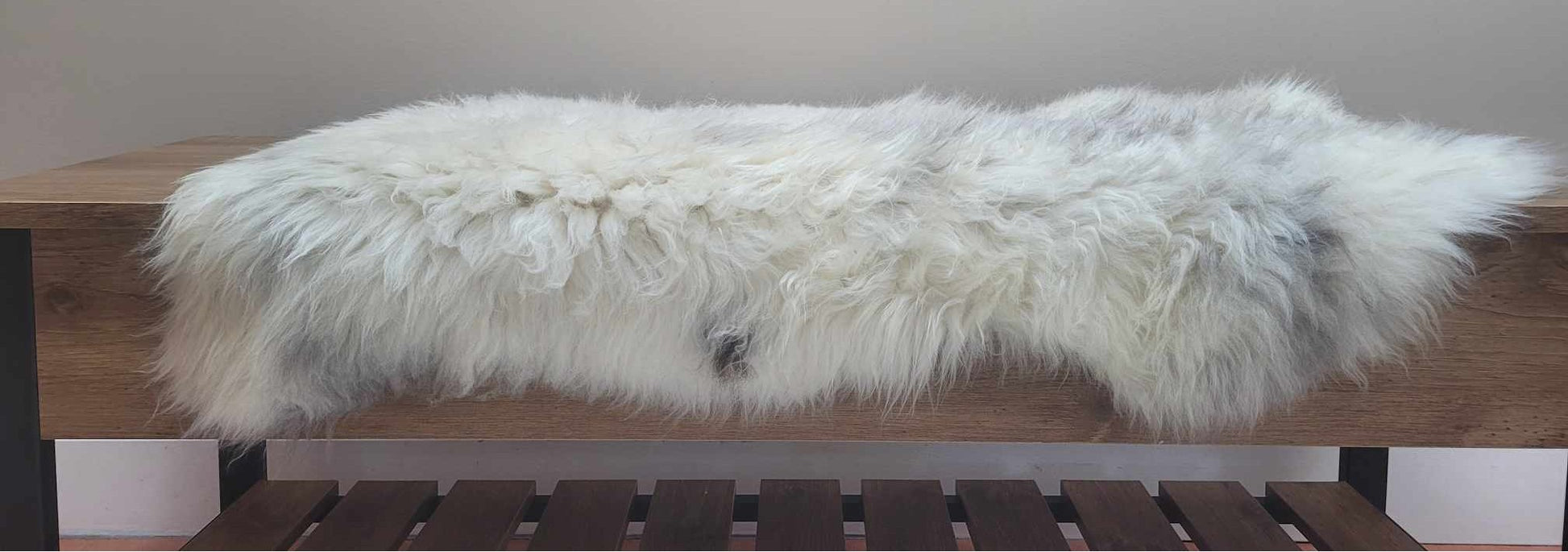 natural sheepskin rug