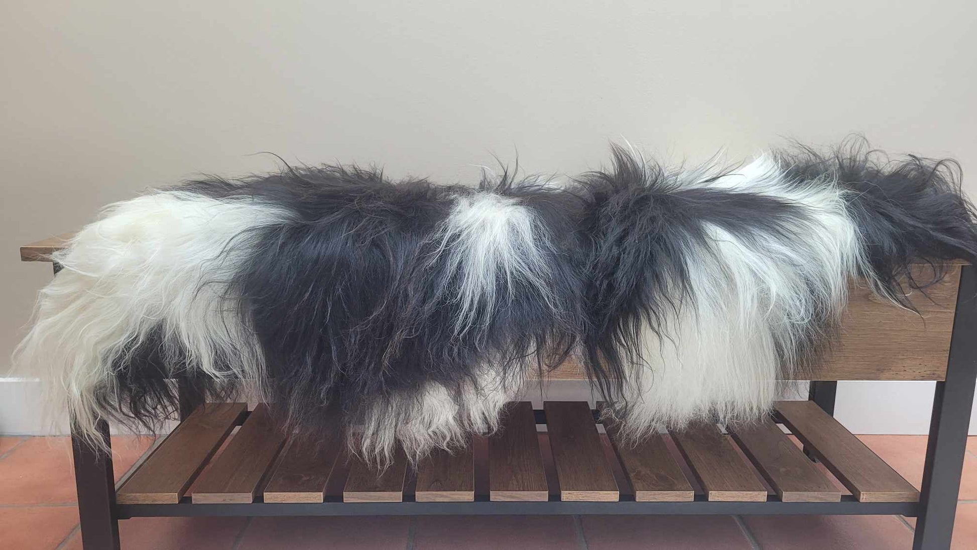 ethically sourced natural Icelandic sheepskin rug black and white soft 
