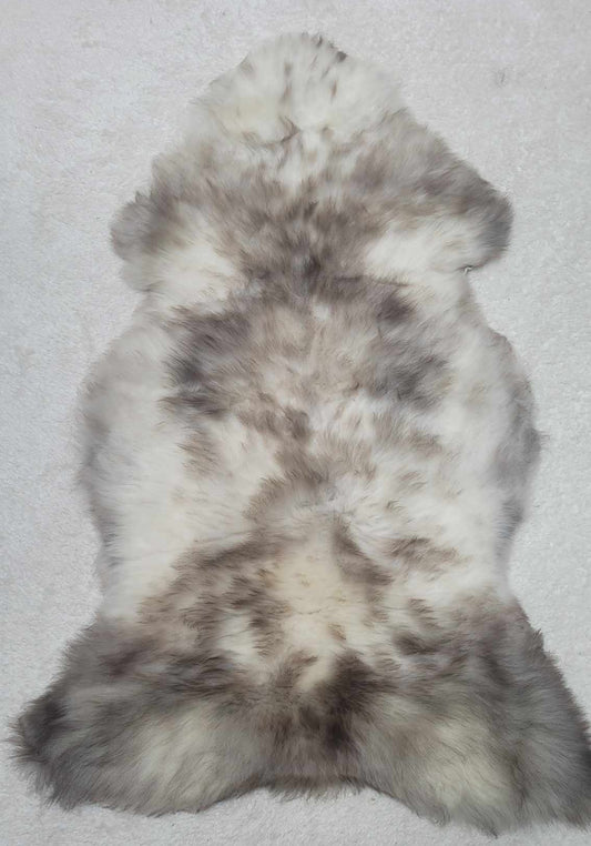 natural sheepskin rug