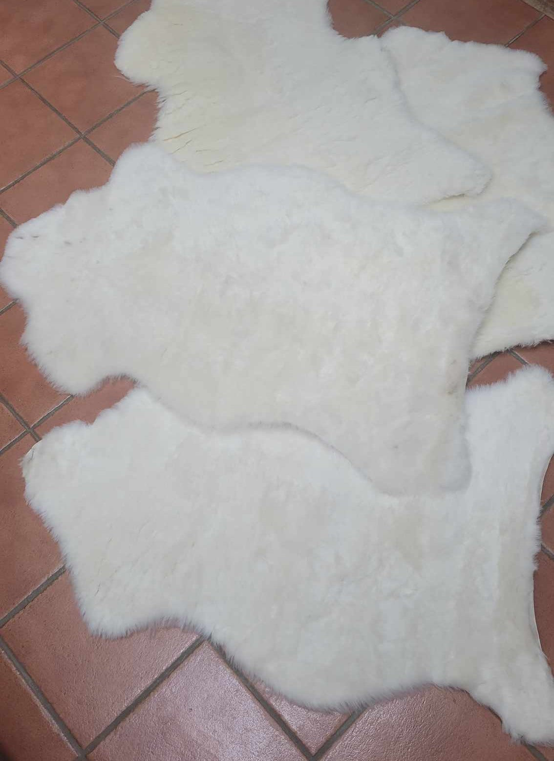 White/Natural Sheepskin