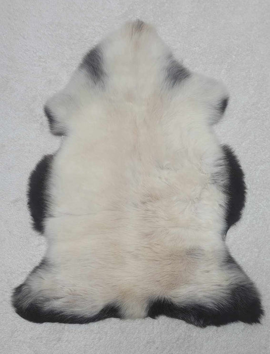 natural sheepskin rug