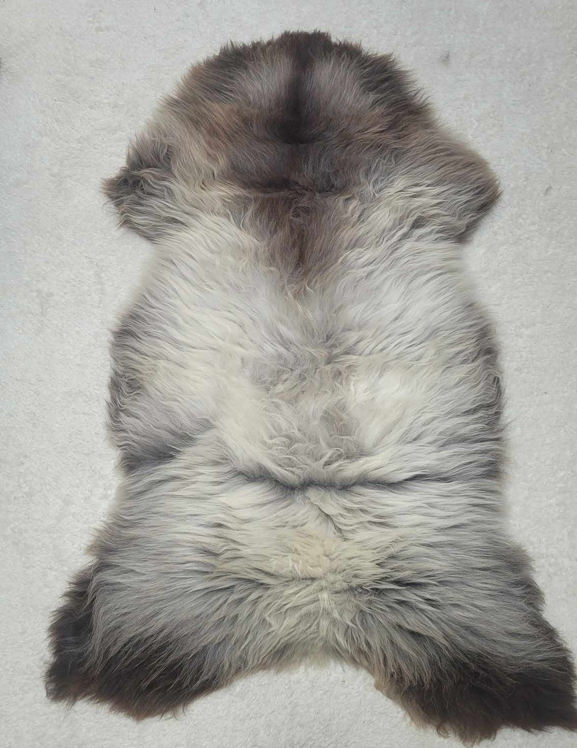 natural sheepskin rug